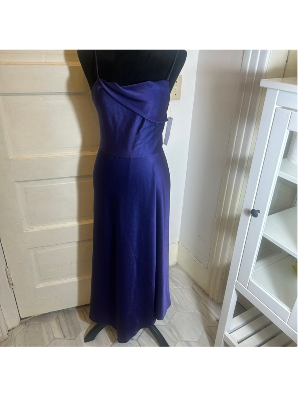 Alice and Olivia Satin Cowl Neck Slip Dress 4 Sleeveless Wedding Coquette Date